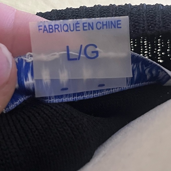 Peter Nygard Black Sweater w/ Lace On the Arms!! - Picture 11 of 12